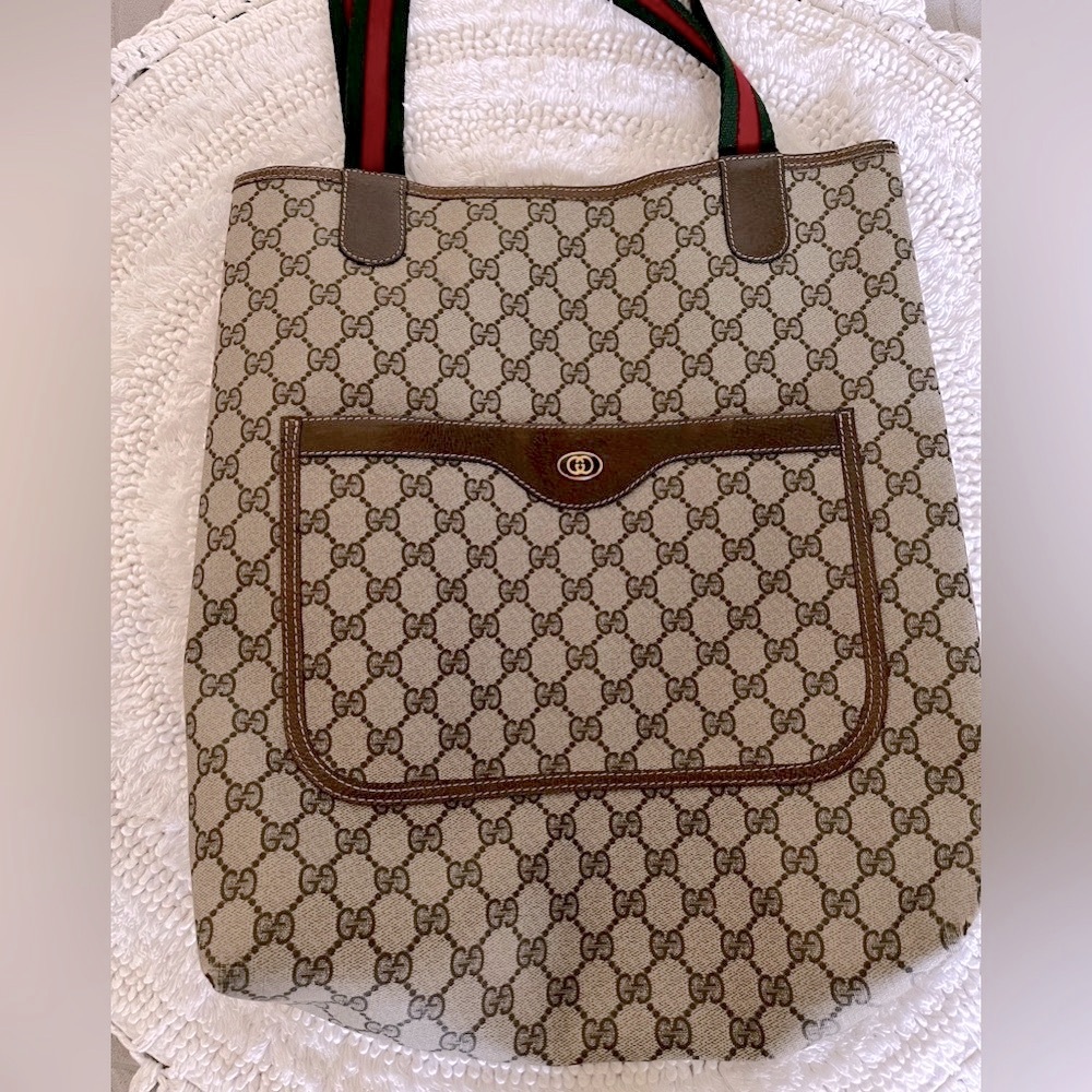 Gucci tote. Authentic. Vintage EUC. Coated canvas. Clean. Straps are great!